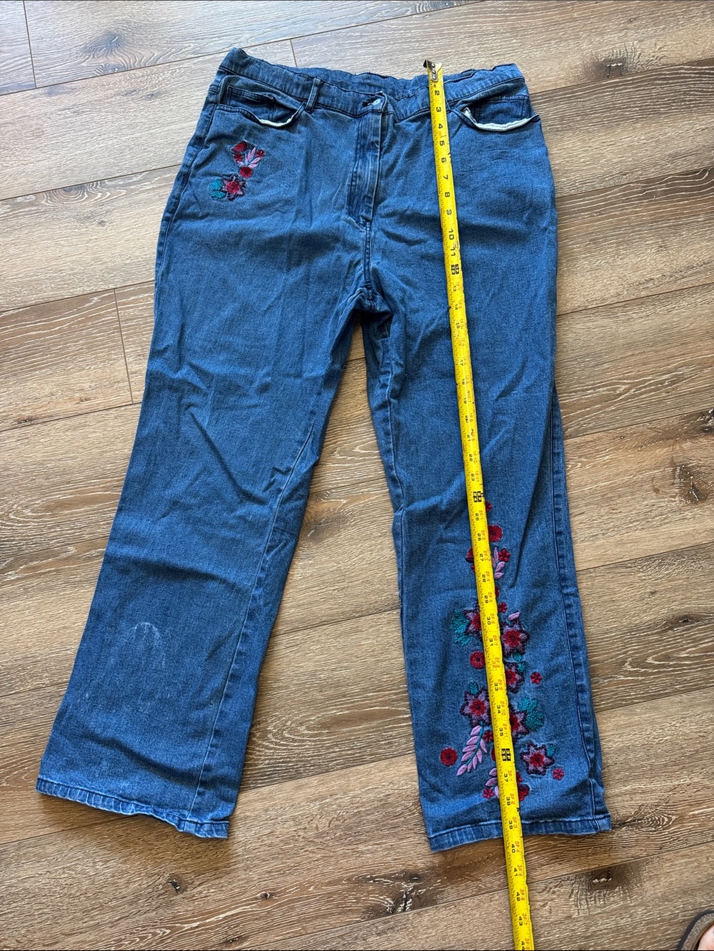 The Pyramid Collection Blue Wide-Leg Jeans with Red Floral Embroidery Size: 16 - Picture 8 of 11